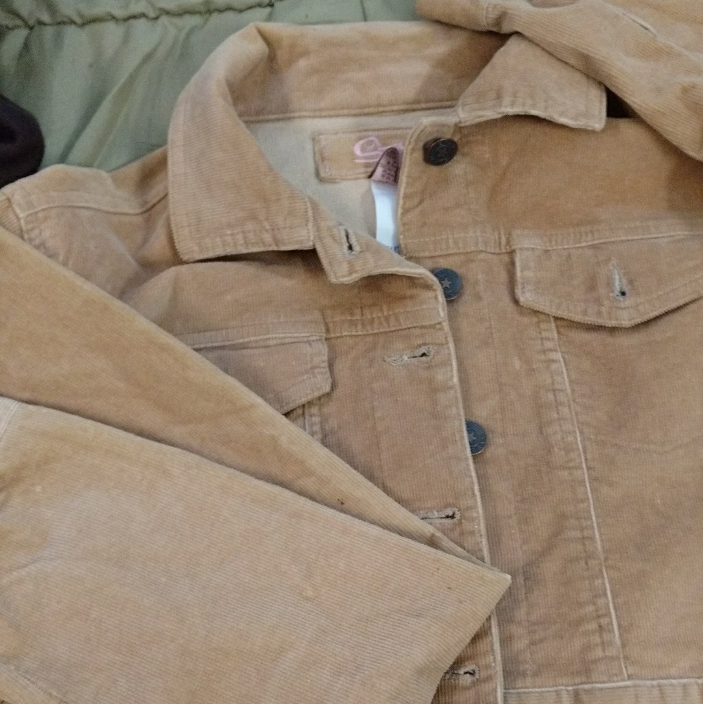 Short waisted button up jacket